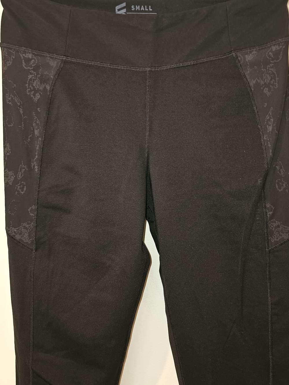 Women's VRST Second Skin Size S Compression Black Leggings Subtle Gray Pattern